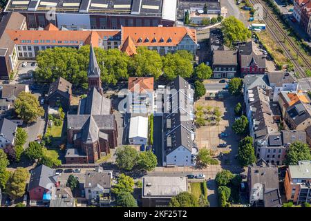 Luftbild, kath. Kirche St. Joseph, Altbau Gebäude der Universität Witten / Herdecke, Marktplatz Annen, Stockumer Straße, Annen, Witten, Ruhrgebiet, No Foto Stock