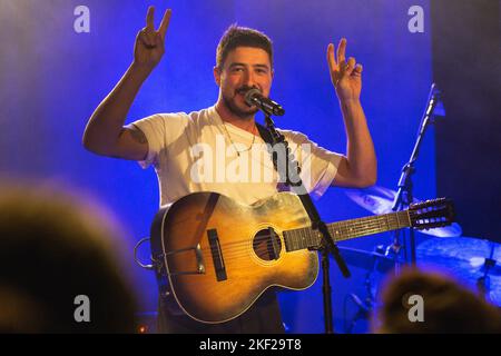 14 novembre 2022: Marcus Mumford, il cantante principale di Mumford and Sons, esegue uno spettacolo al completo presso il locale musicale indipendente The Leadmill di Sheffield il primo giorno del suo tour solistico nel Regno Unito a sostegno del suo album solista di debutto intitolato '(Self-TITED)' 2022 (Credit Image: © Myles Wright/ZUMA Press Wire) Foto Stock