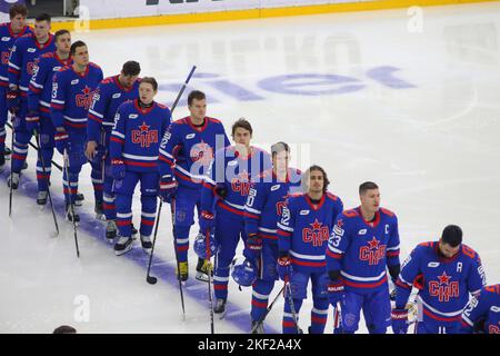 San Pietroburgo, Russia. 15th Nov 2022. Il giocatore DI SKA Hockey Club, Dmitry Jaskin (No.23) e tutti i giocatori visti in azione durante la Kontinental Hockey League, stagione regolare KHL 2022 - 2023 tra SKA San Pietroburgo e Dinamo Minsk al Palazzo degli Sport di ghiaccio. (Punteggio finale; SKA Saint Petersburg 7:2 Dinamo Minsk) (Foto di Konhystantinov/SOPA Images/Sipa USA) Credit: Sipa USA/Alamy Live News Foto Stock