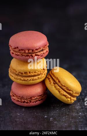 Fotografia alimentare di macaroon, biscotti, biscotto, assortimento, dessert, panetteria, panificazione, pasticceria Foto Stock