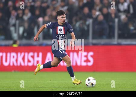 Torino, 2nd novembre 2022. Vitinho di PSG durante la partita della UEFA Champions League allo stadio Allianz di Torino. L'immagine di credito dovrebbe essere: Jonathan Moskrop / Sportimage Foto Stock