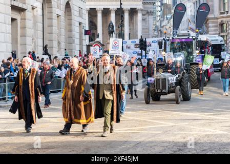 The Worshipful Company of Farmers alla sfilata del Lord Mayor's Show nella City of London, Regno Unito Foto Stock