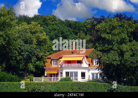 Einfomilienhaus im Grünen, Amburgo-Blankenese Foto Stock