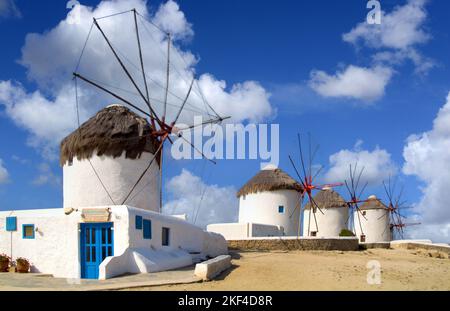 Windmühle auf Mykonos, Kykladen, Griechische Inseln, Griechenland, Insel in der Ägäis, Nebenmeer, Mittelmeer, Foto Stock