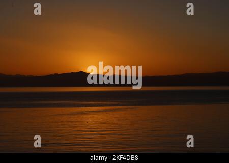 Ushuaia, Tierra del Fuego, Enero 2022. Alba nel canale di Beagle. Foto Stock