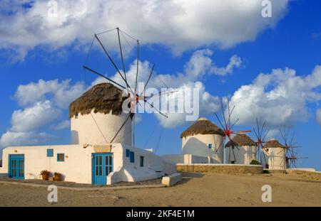 Windmühle auf Mykonos, Kykladen, Griechische Inseln, Griechenland, Insel in der Ägäis, Nebenmeer, Mittelmeer, Foto Stock