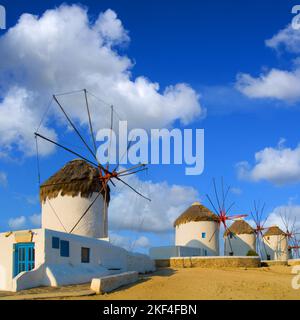 Windmühle auf Mykonos, Kykladen, Griechische Inseln, Griechenland, Insel in der Ägäis, Nebenmeer, Mittelmeer, Foto Stock