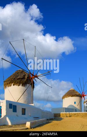 Windmühle auf Mykonos, Kykladen, Griechische Inseln, Griechenland, Insel in der Ägäis, Nebenmeer, Mittelmeer, Foto Stock