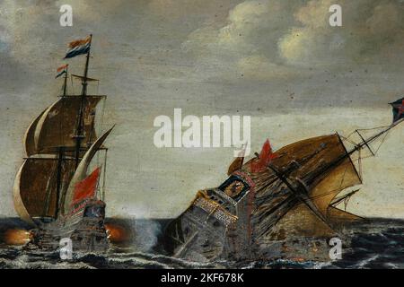 Una nave privata Dunkirk affonda come una nave capitanata dall'eroe navale olandese dell'età dell'oro Cornelis Janszoon de Haan (1580-1633), noto come Haantje o Rooster, la rastrema con un fuoco di cannone. Particolare della pittura ad olio sul suo monumento barocco dorato nell'Oude Kerk (Chiesa Vecchia) a Ouderkerksplein, Amsterdam, Olanda del Nord, Paesi Bassi. Foto Stock