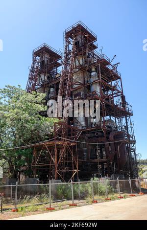 Storta di Lambiotte smantellata (Retorte), sul sito dell'attuale defunta industria siderurgica Wundovie carbone (CISI). Wundovie, Australia Occidentale Foto Stock