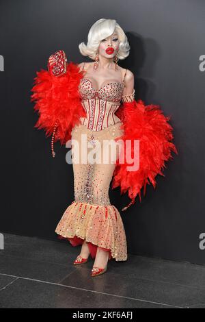 Amanda Lepore partecipa al Thierry Mugler: Couturissime serata di apertura al Brooklyn Museum il 15 novembre 2022 a New York City. Foto Stock