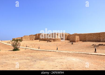 Sumhuram Parco Archeologico con le rovine della città antica Khor Rori vicino Salalah in Oman Foto Stock