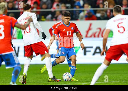 Varsavia, Polonia. 16th Nov 2022. Marcelino Nunez durante la partita internazionale amichevole tra Polonia e Cile il 16 novembre 2022 a Varsavia, Polonia. (Foto di Pawel Andrachiewicz/PressFocus/Sipa USA)France OUT, Poland OUT Credit: Sipa USA/Alamy Live News Foto Stock