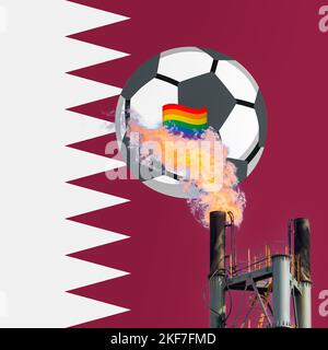 Flare di gas di raffineria, football e bandiera arcobaleno su bandiera di sfondo Qatar. Coppa del mondo, diritti gay, FIFA, lavaggio sportivo, Foto Stock