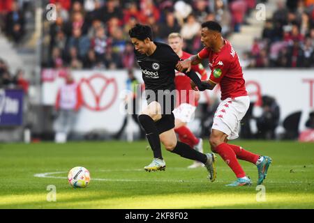 Magonza, Germania. 13th Nov 2022. Daichi Kamada (Eintracht Frankfurt) Calcio : partita della Bundesliga tra il 1. FSV Mainz 05 vs Eintracht Francoforte sul Mewa Arena a Mainz, Germania . Credit: Itaru Chiba/AFLO/Alamy Live News Foto Stock