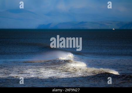 Poseidone, re del mare, un giorno creò il cavallo. Le onde di rottura sono riferite a come il cavallo bianco come la cresta dell'onda può essere vista e il ma Foto Stock