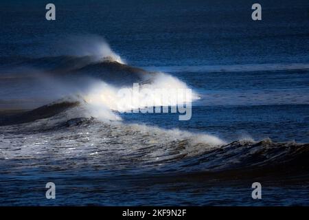 Poseidone, re del mare, un giorno creò il cavallo. Le onde di rottura sono riferite a come il cavallo bianco come la cresta dell'onda può essere vista e il ma Foto Stock