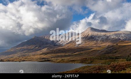 Beinn Eighe da Loch Clair a Glen Torridon, Highland, Scozia. Foto Stock