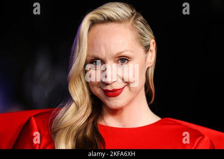 HOLLYWOOD, LOS ANGELES, CALIFORNIA, USA - 16 NOVEMBRE: Gwendoline Christie arriva alla prima mondiale della stagione 'Mercoledi' 1 di Netflix che si tiene all'Hollywood American Legion Post 43 all'Hollywood Legion Theater il 16 novembre 2022 a Hollywood, Los Angeles, California, Stati Uniti. (Foto di Xavier Collin/Image Press Agency) Foto Stock