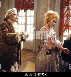 Kabale und Liebe, Fernsehfilm nach dem Stück von Friedrich Schiller, Deutschland 1980, Regie: Heinz Schirk, Darsteller: Lambert Hamel, Thekla Carola Wied Foto Stock