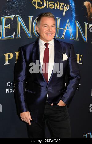 Los Angeles, California. 16th Nov 2022. Matt Sullivan agli arrivi per la prima DISINCANTATA, El Capitan Theatre, Los Angeles, CA 16 novembre 2022. Credit: Priscilla Grant/Everett Collection/Alamy Live News Foto Stock