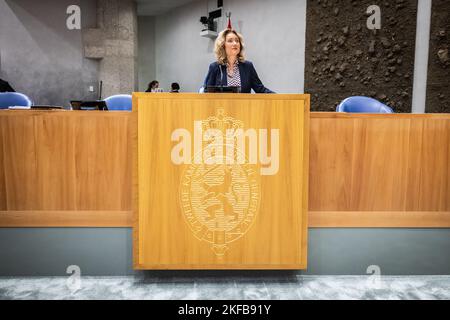 L'AIA - Presidente della Camera dei rappresentanti vera Bergkam (D66) durante il tempo delle interrogazioni alla Camera dei rappresentanti. ANP/Hollandse Hoogte /Laurens van Putten olanda fuori - belgio fuori Foto Stock