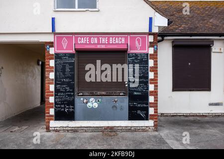 Cafe on the Beach, Marine Parade Hythe, cibo e bevande sul mare Foto Stock