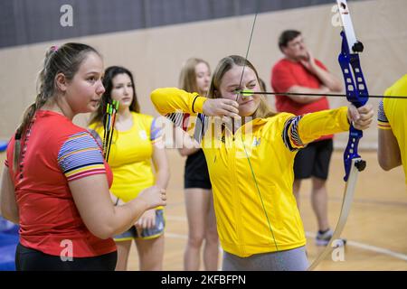 Belek Turchia, 17 novembre 2022. L'arche Julie Hellemans belga e la ginnastica belga Jade Vansteenkiste hanno raffigurato in azione nel corso di un campo di allenamento organizzato dal Comitato olimpico belga BOIC-COIB a Belek Turchia, giovedì 17 novembre 2022. La tappa si svolge dal 12 al 27 novembre. FOTO DI BELGA LAURIE DIEFFEMBACQ Foto Stock