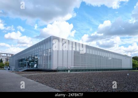 Berlino, Germania - Settembre 2022: Topografia del terrore a Berlino è una moderna area museale costruita sul sito di 1945 Gestapo e SS quartier generale. Foto Stock