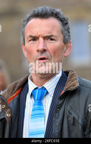 Londra, Regno Unito. 17th Nov 2022. I politici al di fuori della Camera del Parlamento in qualità di primo ministro frequentano il tempo delle interrogazioni del primo ministro. Credit: JOHNNY ARMSTEAD/Alamy Live News Foto Stock