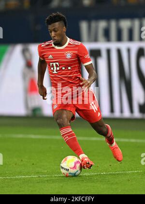 GELSENKIRCHEN - Kingsley Coman del FC Bayern Munchen durante la partita della Bundesliga tra il FC Schalke 04 e il FC Bayern MŸnchen a Veltins-Arena il 12 novembre 2022 a Gelsenkirchen, Germania. AP | altezza olandese | GERRIT DI COLONIA Foto Stock