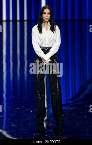 Milano, Italia. 18th Nov 2022. Milano, 4th episodio di 'X Factor' - Paola di Benedetto - 'Hot Factor' Credit: Independent Photo Agency/Alamy Live News Foto Stock