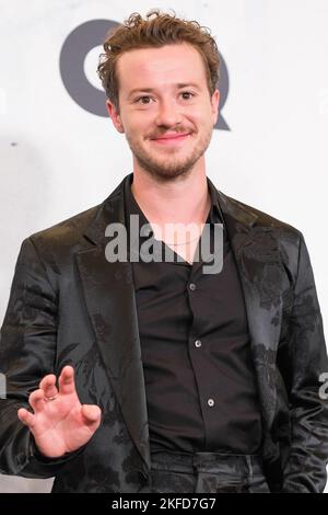 Madrid, Spagna. 17th Nov 2022. Joseph Quinn partecipa al premio 'GQ Men of the Year' 2022 al Palace Hotel di Madrid. Credit: SOPA Images Limited/Alamy Live News Foto Stock