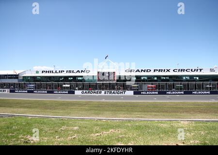 Victoria, Australia. 18th Nov 2022. Una visione generale del Pit Stright durante l'Australian Grand Ridge Round 2022 del MOTUL FIM Superbike World Championship 2022 a Phillip Island, Australia il 18 2022 novembre - Image Credit: brett keating/Alamy Live News Foto Stock