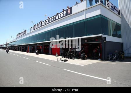 Victoria, Australia. 18th Nov 2022. Una visione generale del Pit Lane durante l'Australian Grand Ridge Round 2022 del MOTUL FIM Superbike World Championship 2022 a Phillip Island, Australia il 18 2022 novembre - Image Credit: brett keating/Alamy Live News Foto Stock