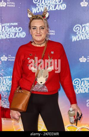 Londra, Regno Unito. 17th Nov 2022. Daisy May Cooper partecipa alla serata di lancio di Hyde Park Winter Wonderland 2022 a Londra. Credit: SOPA Images Limited/Alamy Live News Foto Stock