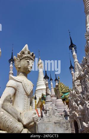 Kakku complesso pagoda, vicino al lago Inle, Myanmar Foto Stock