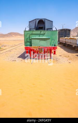 Treno ferroviario Hejaz alla stazione ferroviaria di Wadi Rum a Wadi Rum Giordania Foto Stock