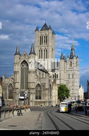 GAND, BELGIO - 21 AGOSTO 2011: Sint-Niklaaskerk storico (Chiesa di San Nicola) nella città di Gand nel 2011 Foto Stock