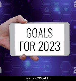 Segno che mostra gli obiettivi per 2023. Concetto che significa le seguenti cose che si desidera avere e raggiungere in 2023 Foto Stock