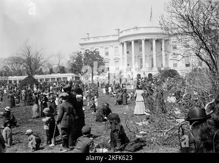 Pasqua Egg Rolling, Casa Bianca, 1914. Foto Stock