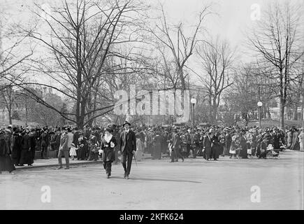 Pasqua Egg Rolling, Casa Bianca, 1914. Foto Stock