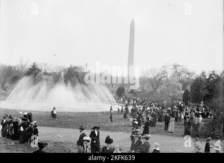 Pasqua Egg Rolling, Casa Bianca, 1913. Foto Stock