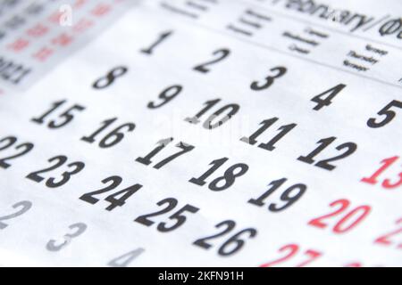 Calendario, primo piano. Numeri grandi e colorati. Foto Stock