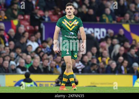 Manchester, Regno Unito. 19th Nov 2022. Nathan Cleary of Australia durante la finale della Coppa del mondo di Rugby 2021 Australia vs Samoa a Old Trafford, Manchester, Regno Unito, 19th novembre 2022 (Photo by Mark Cosgrove/News Images) Credit: News Images LTD/Alamy Live News Foto Stock