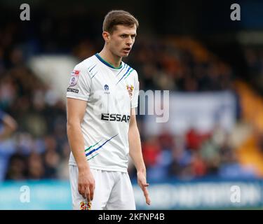 Birkenhead, Regno Unito. 19th Nov 2022. Chris Merrie #6 di Tranmere Rovers durante la partita della Sky Bet League 2 Tranmere Rovers vs AFC Wimbledon a Prenton Park, Birkenhead, Regno Unito, 19th novembre 2022 (Photo by Phil Bryan/News Images) a Birkenhead, Regno Unito il 11/19/2022. (Foto di Phil Bryan/News Images/Sipa USA) Credit: Sipa USA/Alamy Live News Foto Stock