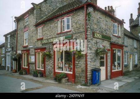 Archivio 1982 Fotografia dei Re di Kirkbymoorside delicatessen a Boro Gate, Helmsley, North Yorkshire. Foto Stock