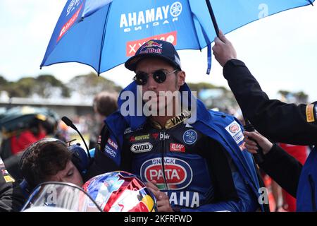 Victoria, Australia. 20th Nov 2022. Toprak Razgatlioglu (Turchia) corse per la Pata Yamaha con il team Brixx WorldSBK in griglia prima della Tissot Super Pole Race durante l'Australian Grand Ridge Round 2022 del Campionato Mondiale Motul FIM Superbike 2022 a Phillip Island, Australia il 20 2022 novembre - Image Credit: brett keating/Alamy Live News Foto Stock