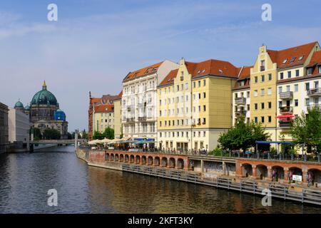 Quartiere Nikolai sulla Sprea, Cattedrale di Berlino, Berlino, Germania, Europa Foto Stock