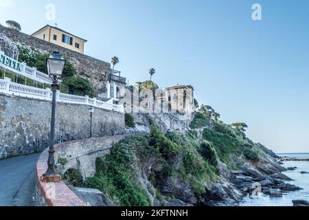 Strada panoramica sulla Baia del silenzio a Sestri Levante Foto Stock